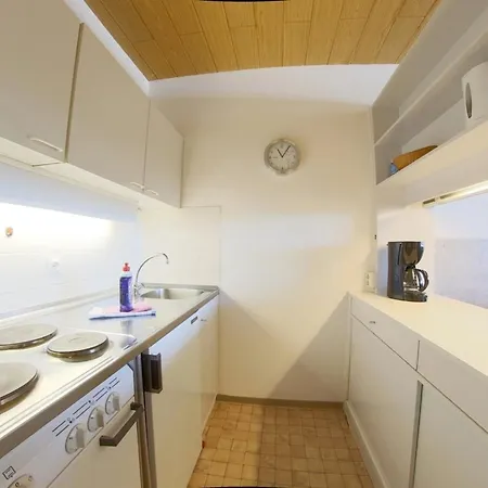 225 Апартаменты *